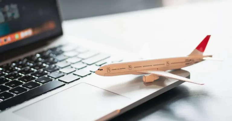 How is technology changing corporate travel in Canada?