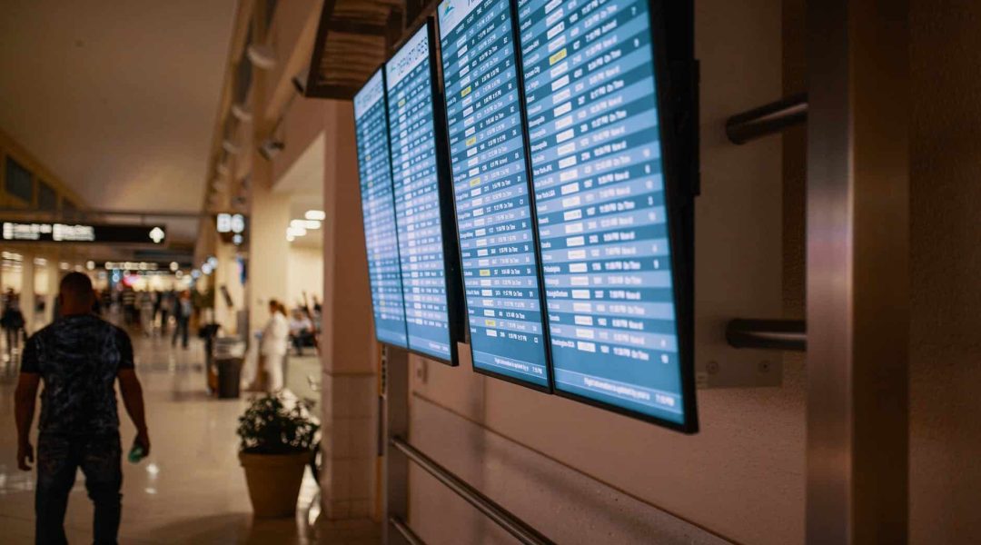 Canadian airports can expect considerable delays over the holidays